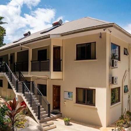 Kanasuk Self Catering Apartments Baie Lazare  Exteriör bild